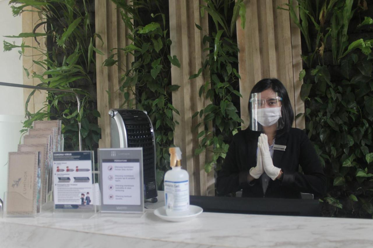 Luminor Hotel Jember By Wh Exterior foto
