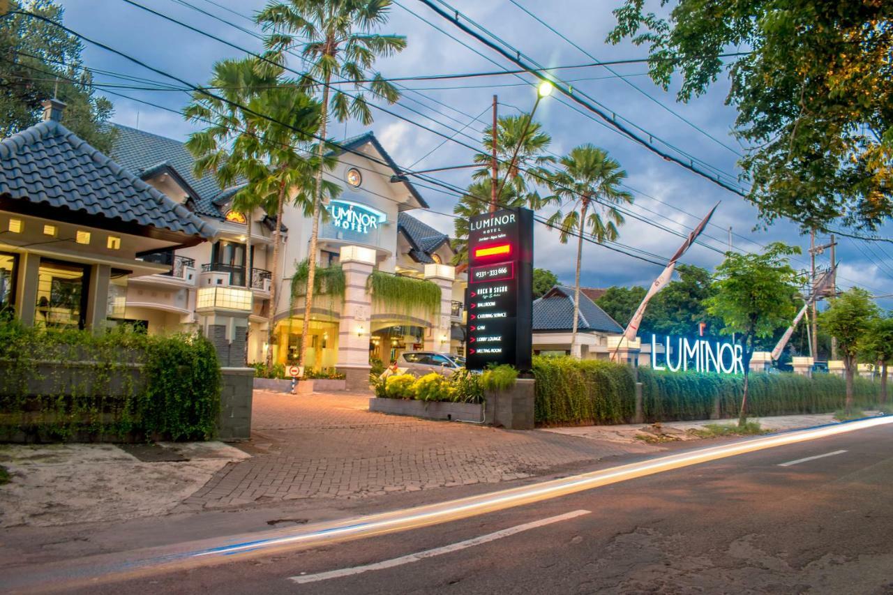 Luminor Hotel Jember By Wh Exterior foto